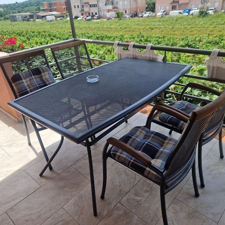 Apartments Dragica Πόρετς Εξωτερικό φωτογραφία