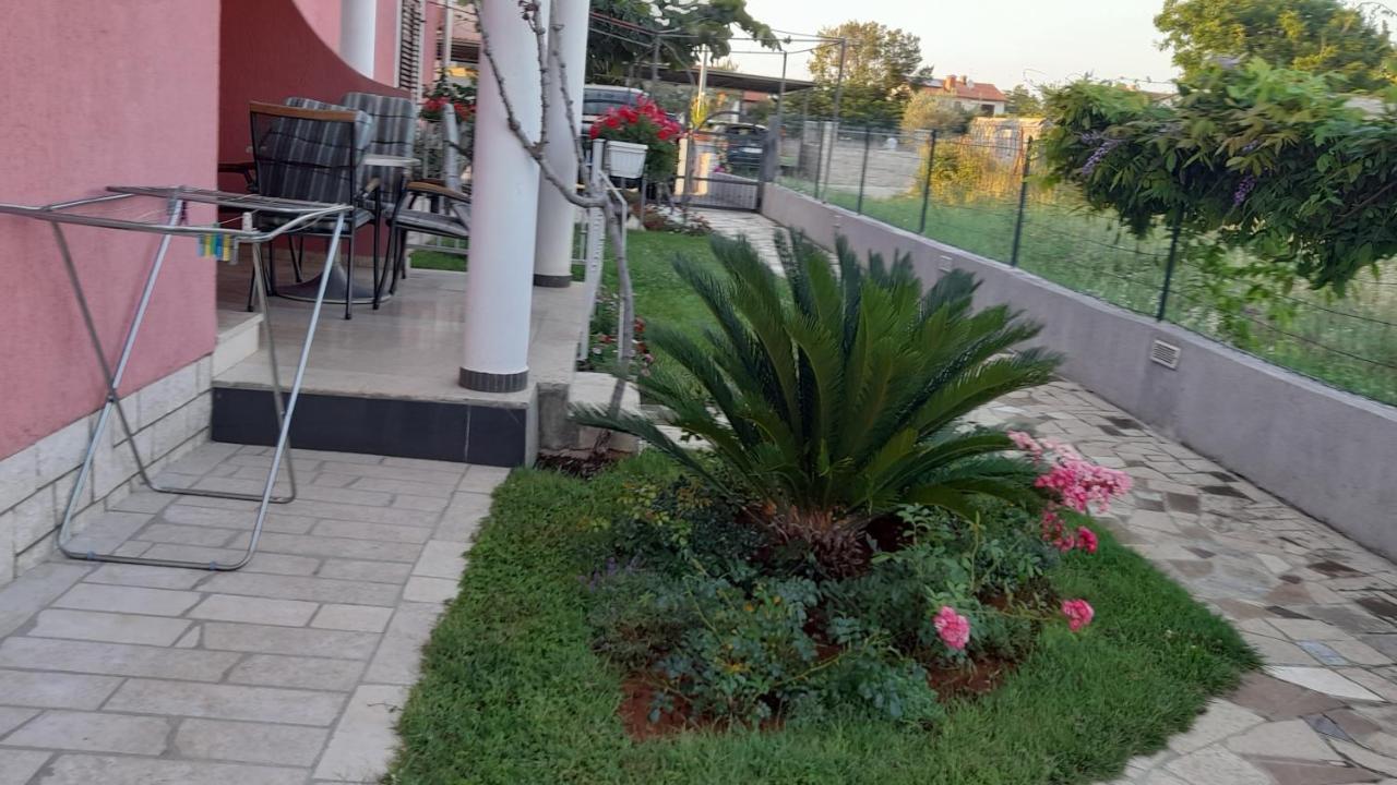 Apartments Dragica Πόρετς Εξωτερικό φωτογραφία