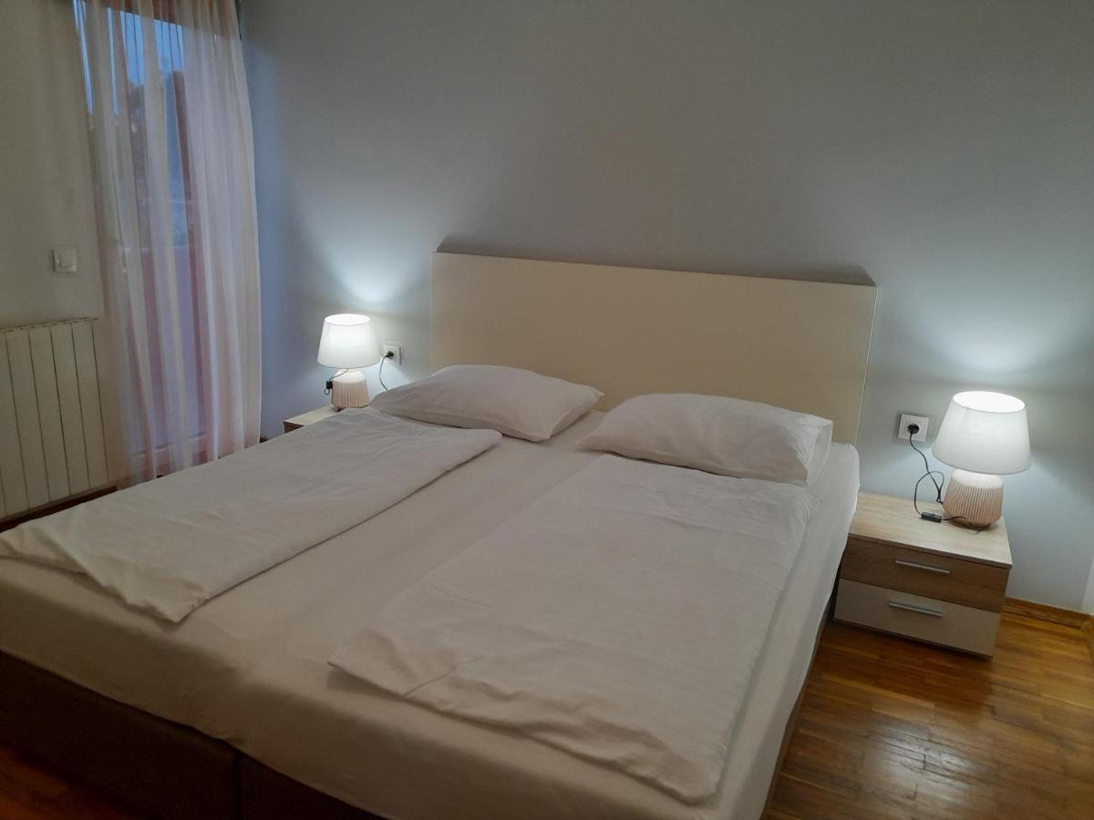 Apartments Dragica Πόρετς Εξωτερικό φωτογραφία