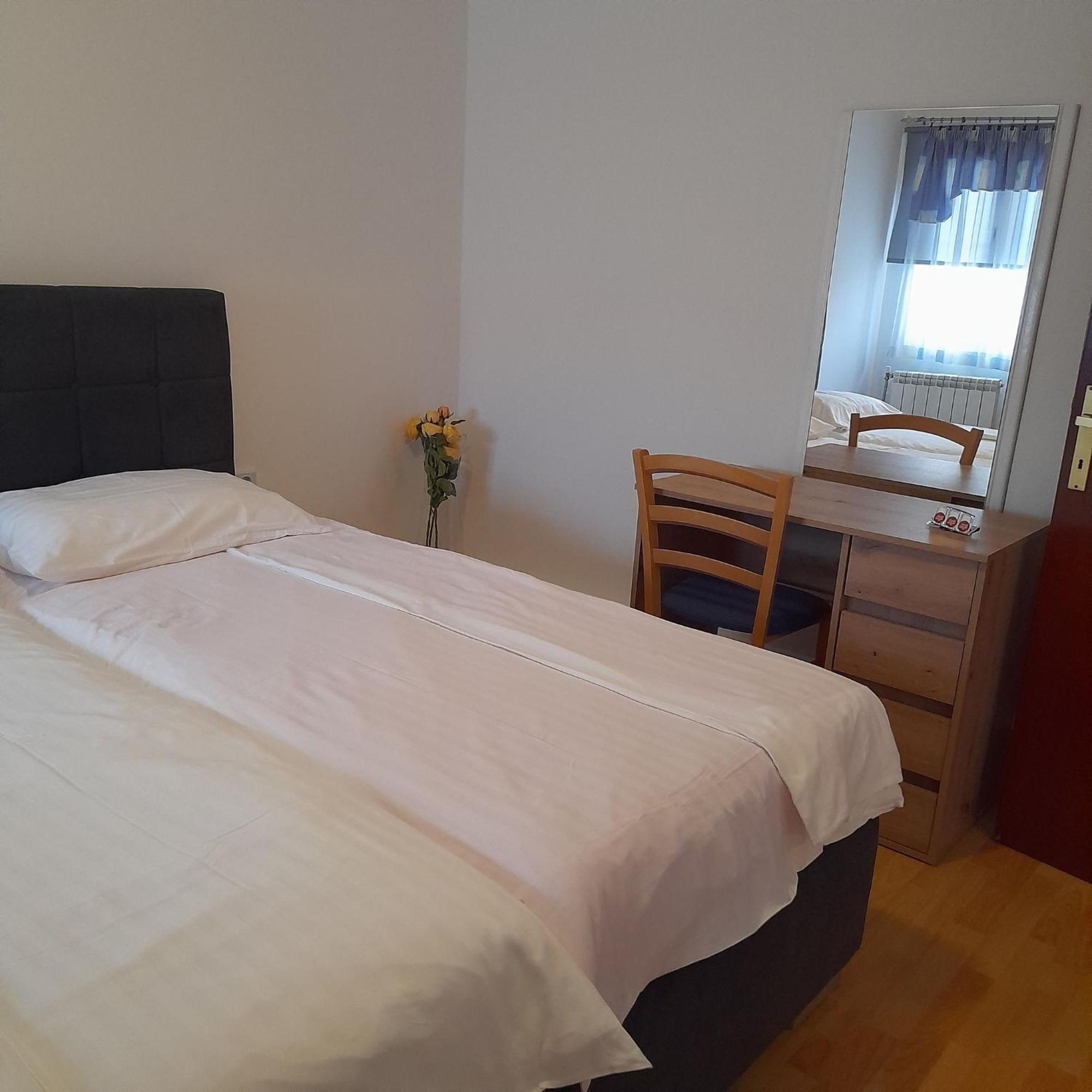 Apartments Dragica Πόρετς Εξωτερικό φωτογραφία