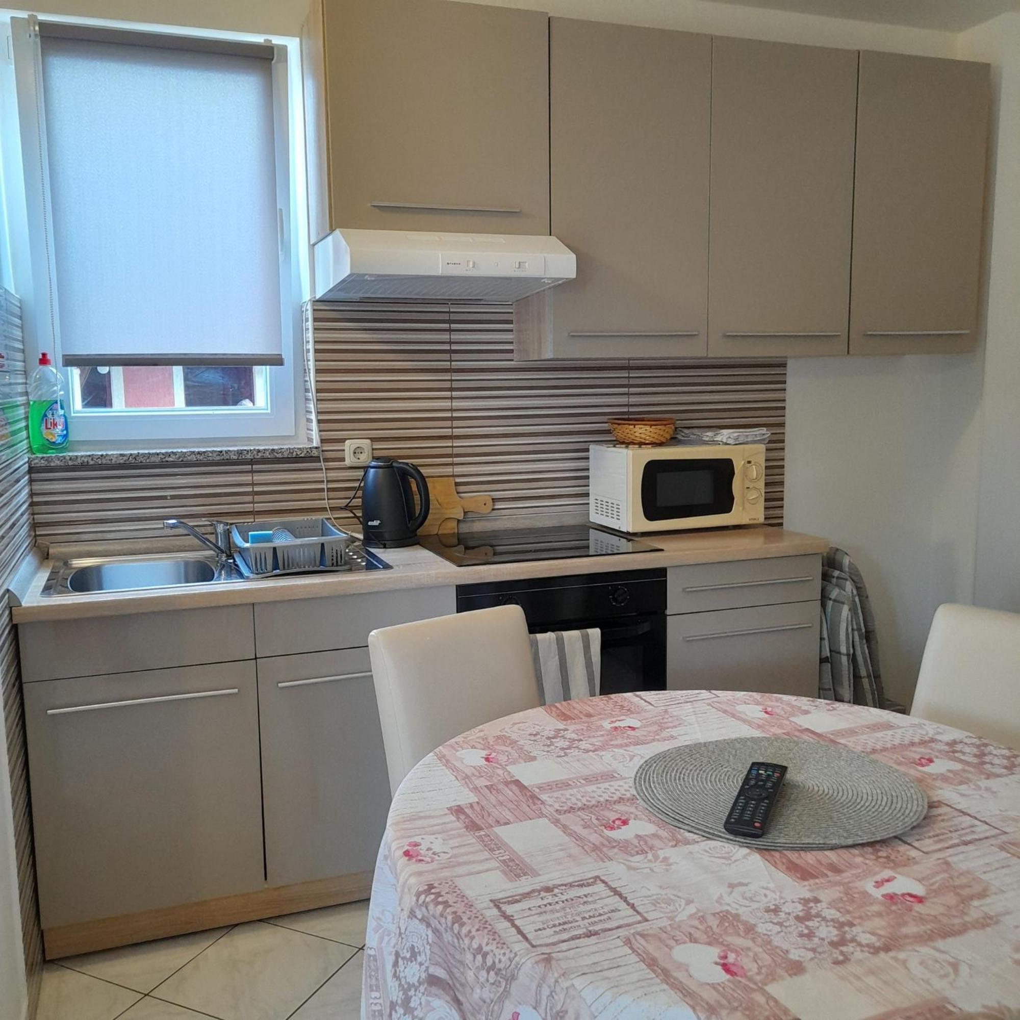 Apartments Dragica Πόρετς Εξωτερικό φωτογραφία