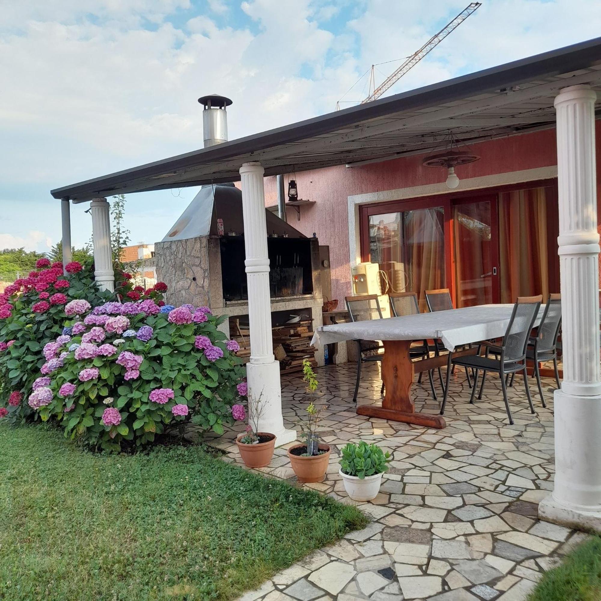 Apartments Dragica Πόρετς Εξωτερικό φωτογραφία